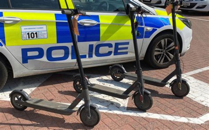 Are e scooters illegal in the UK?