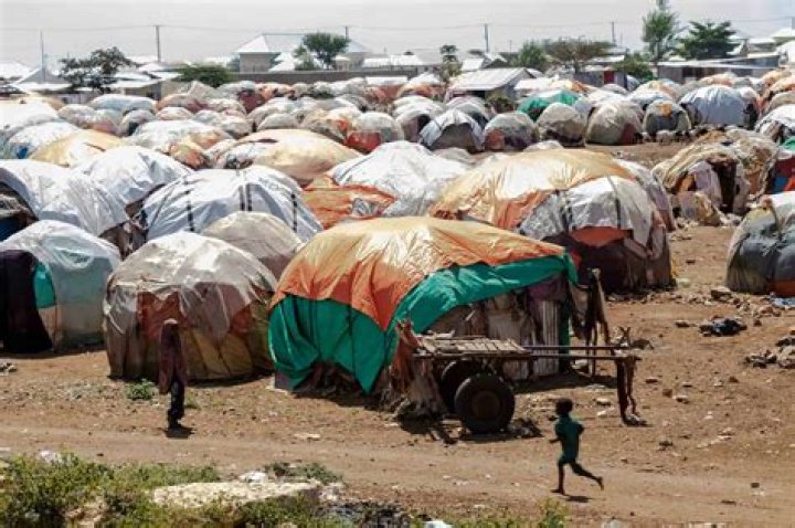 Are idp refugees?