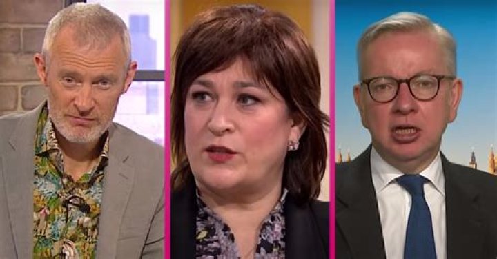 Are Jeremy Vine and Sarah Vine related?