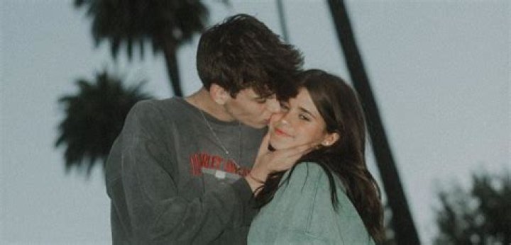 Are Josh and Nessa dating?