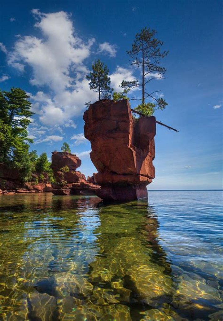 Are there any hotels on the Apostle Islands?