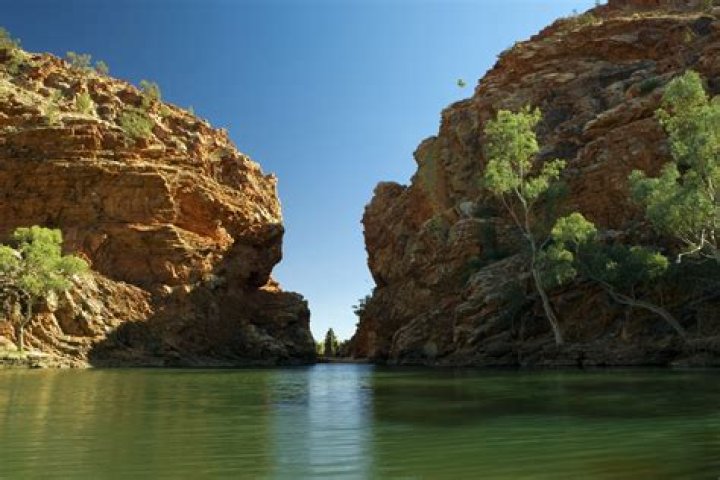 Are there crocodiles in Carnarvon Gorge?
