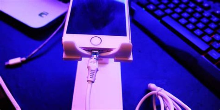 Can a phone Kill a Charger?