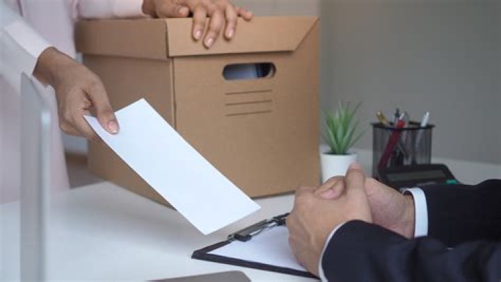 Can a probationary employee resign immediately Philippines?