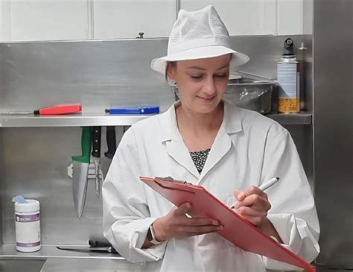 Can an EHO interview customers?