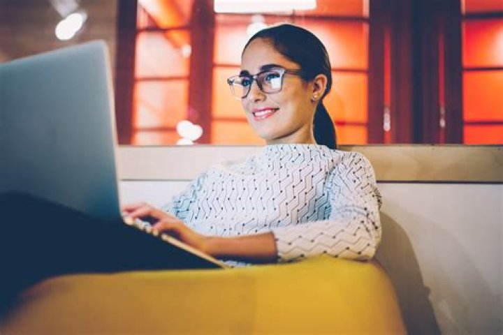 Can I start online college anytime?