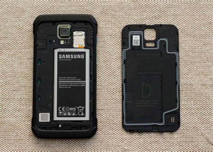Can I use my Galaxy s5 SIM card in a galaxy s8?