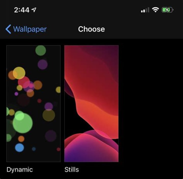 Can iPhone XR have live wallpapers?