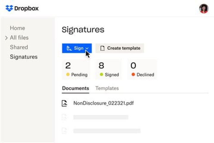 Can two people work on the same document in Dropbox?