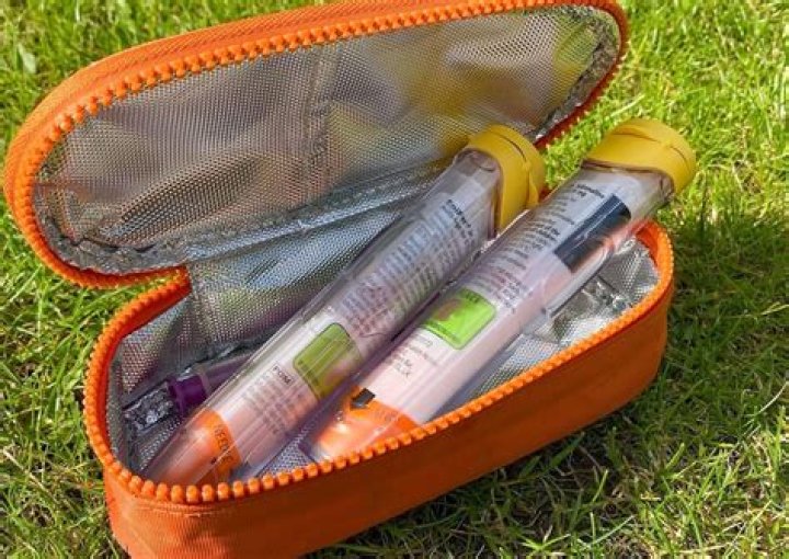 Can you buy adrenaline pens?