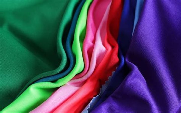 Can you dye polyester material?