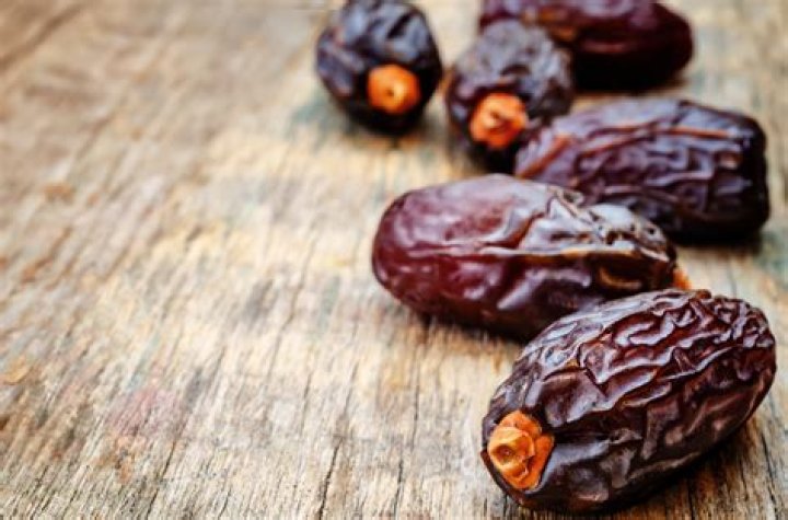 Can you eat green dates?