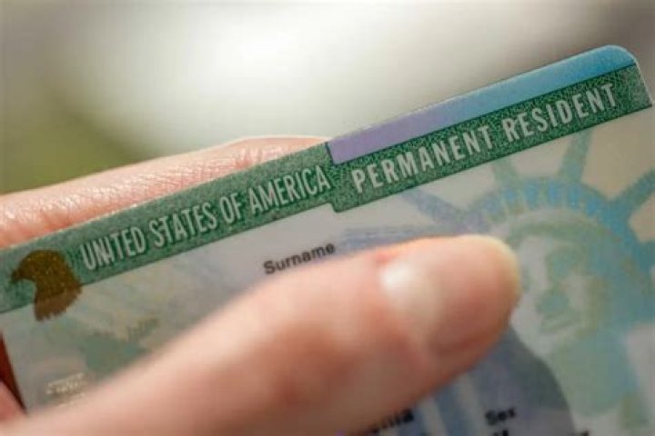 Can you go to Colombia with a green card?