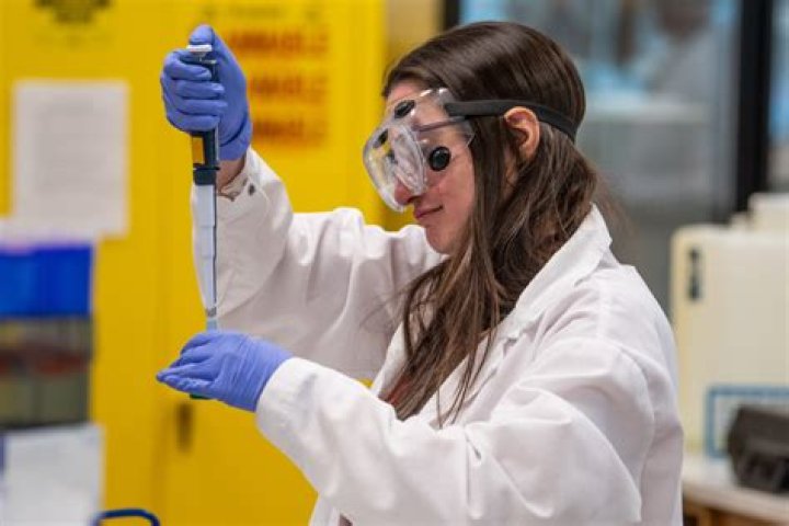 Can you go to medical school with a biochemistry degree?