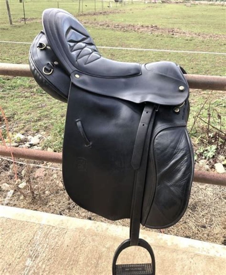 Can you jump in an endurance saddle?