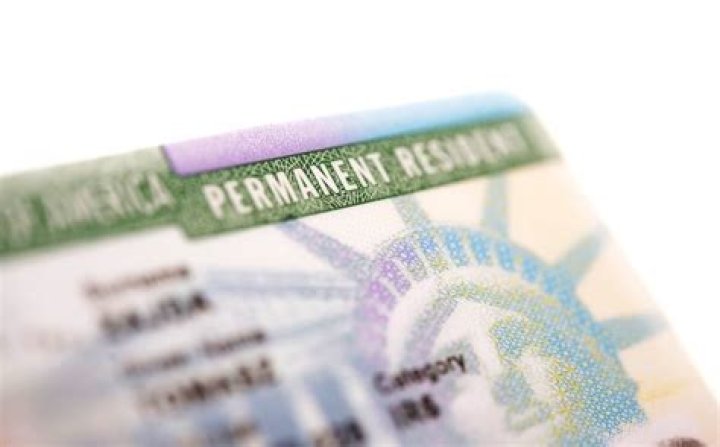 Can you lose permanent resident status Germany?