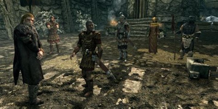 Can you play Skyrim ps4 online?