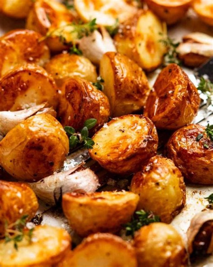 Can you roast potatoes at 200 degrees?