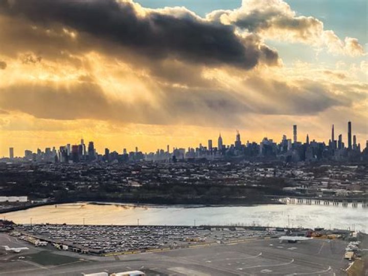 Can you see NYC from LaGuardia?
