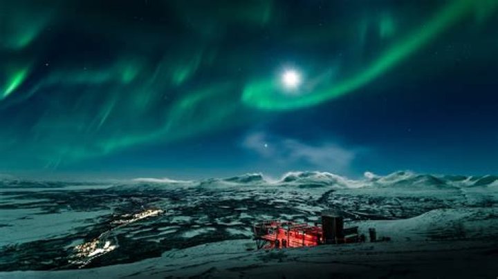 Can you see the Northern Lights in Sweden in March?