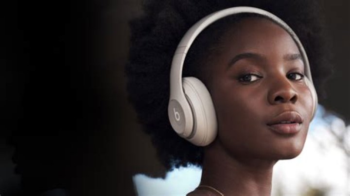 Can you stretch out beats headphones?