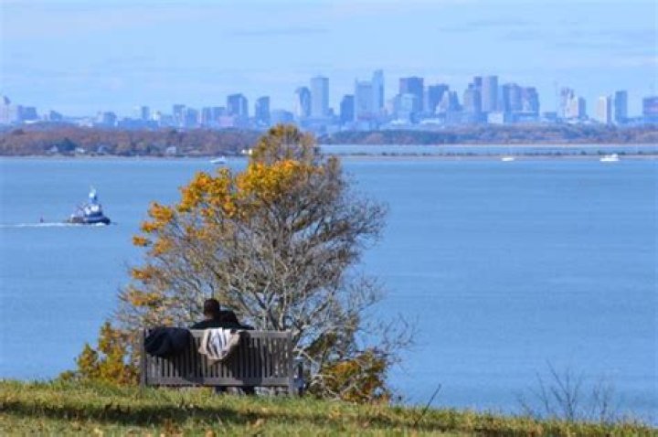Can you swim at World's End in Hingham?