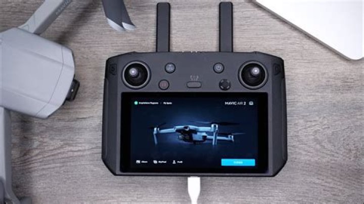 Can you use DJI smart controller with Mavic air?