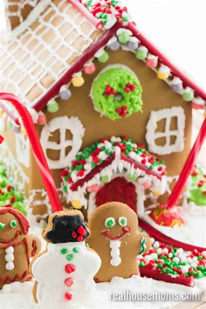 Can you use regular icing for gingerbread houses?