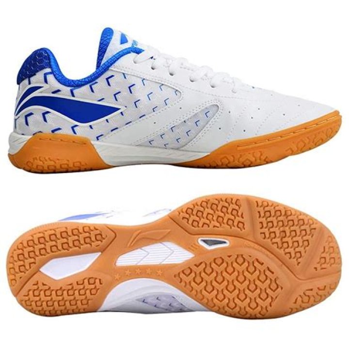 Can you use tennis shoes for table tennis?