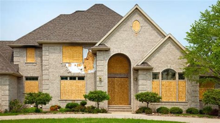 Can you view a foreclosed home?
