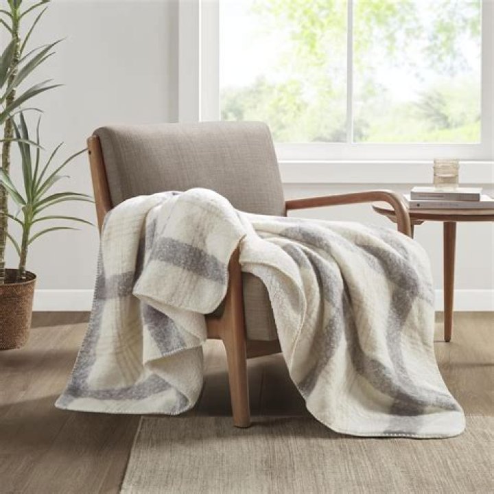 Can you wash a Woolrich blanket?