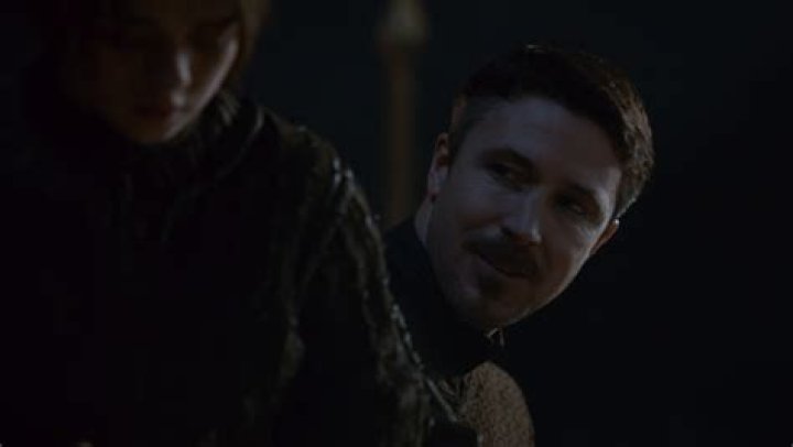 Did baelish recognize Arya?
