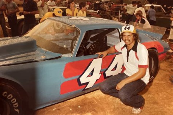 Did Kyle Petty ever win a Nascar race?
