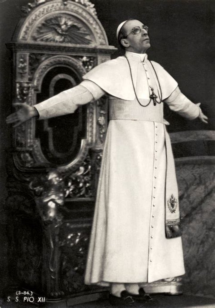 Did Pius XIII die?