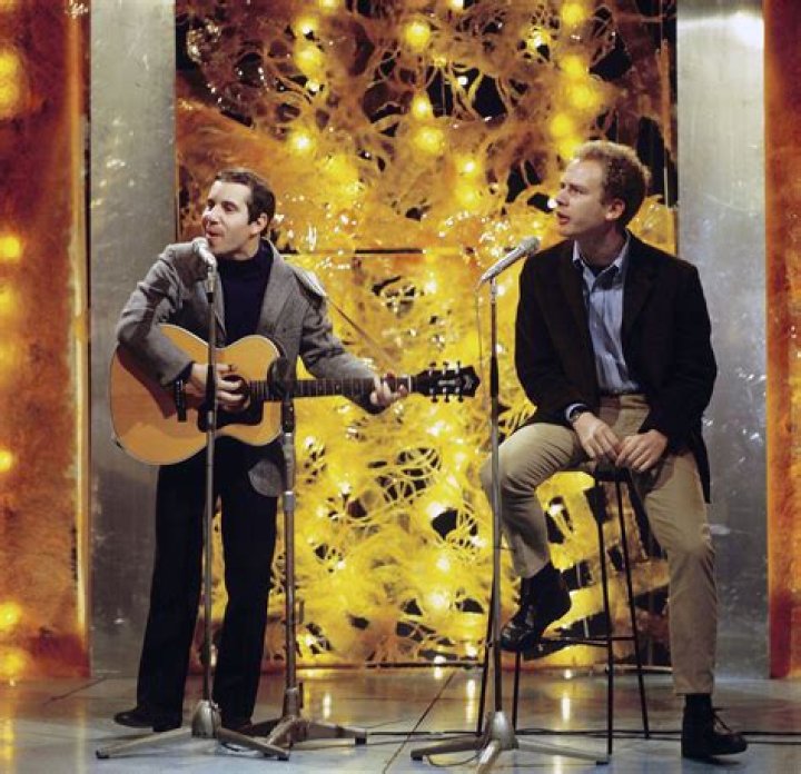 Did Simon and Garfunkel write the music for the graduate?