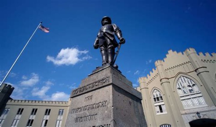 Did Stonewall Jackson found VMI?