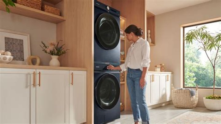 Do fully automatic washers have dryers?
