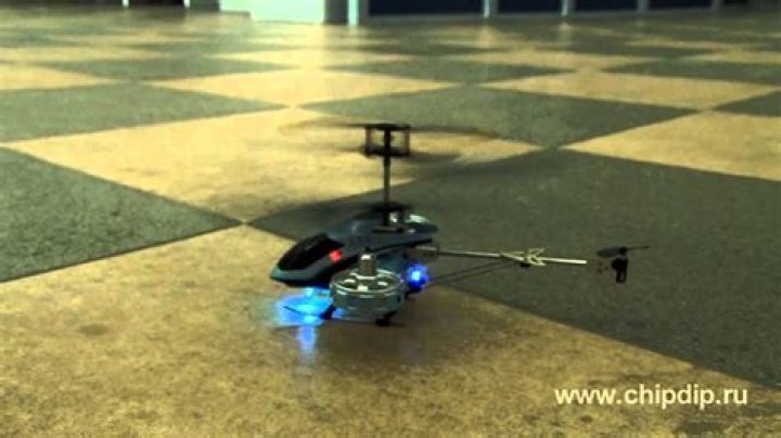 Do helicopters use gyroscopes?
