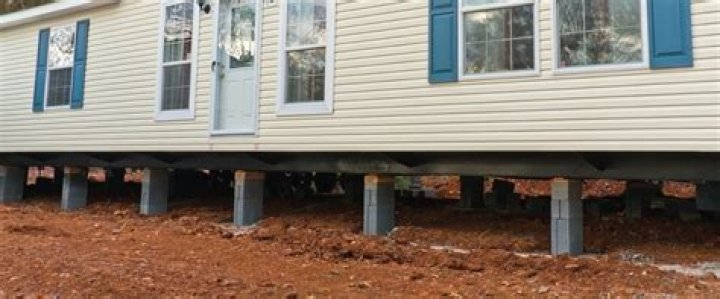 Do mobile homes need foundations?