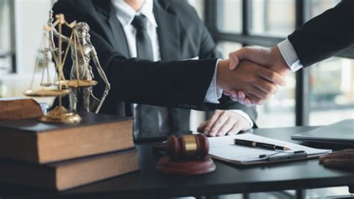 Do you need a lawyer for House closing?