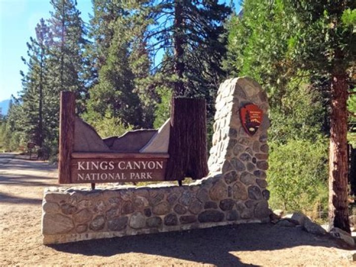 Do you need a pass for Kings Canyon?