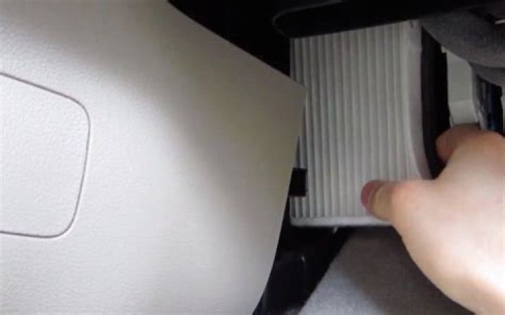 Does 2009 Ford Flex have a cabin air filter?
