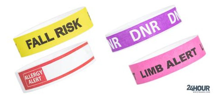Does a purple wristband mean do not resuscitate?