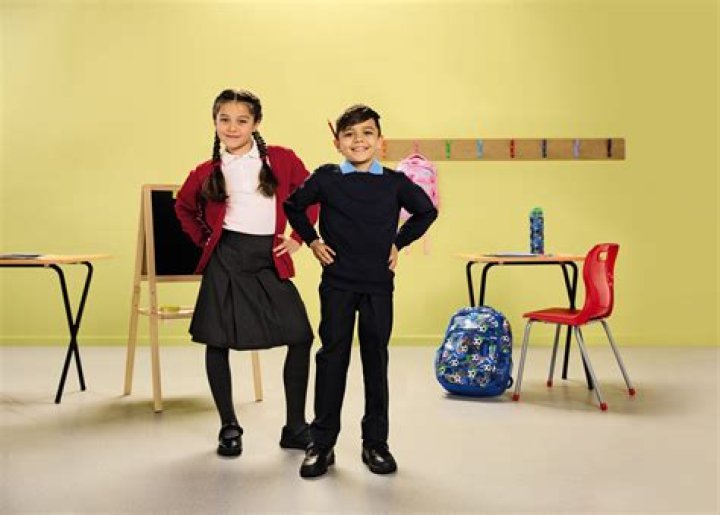 Does Aldi sell school uniform?