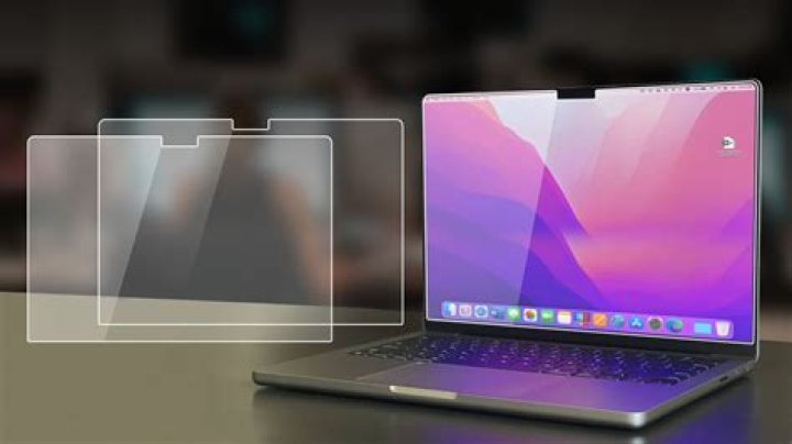 Does Apple sell screen protectors for MacBook Pro?