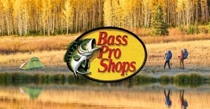 Does Bass Pro do hunting licenses?