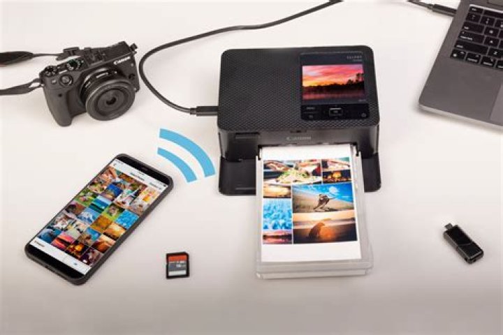 Does Canon Selphy have Bluetooth?
