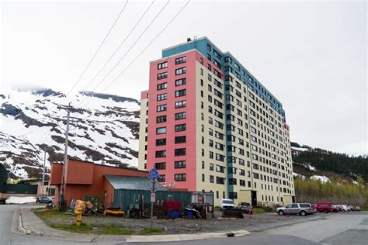 Does everyone in Whittier Alaska live in one building?