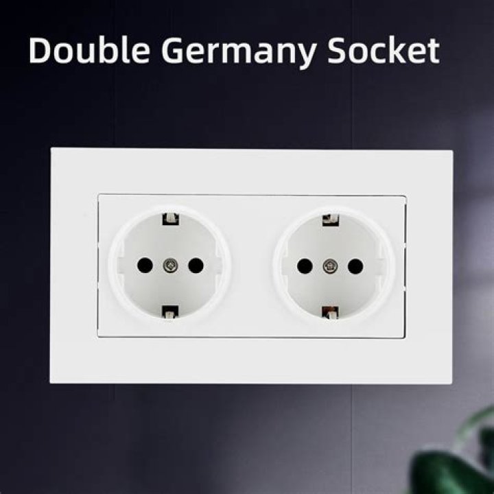 Does Germany use 220v?