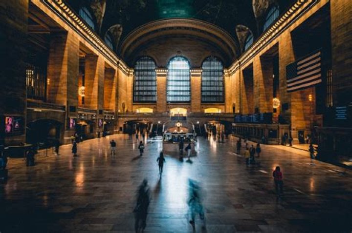 Does Grand Central Station ever close?